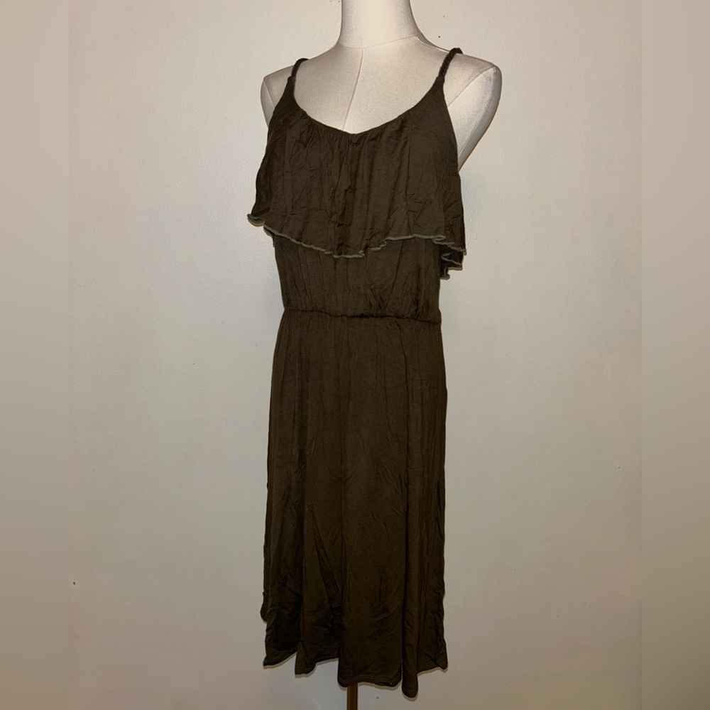🍂Chelsea & Theodore Ruffle Dress🍂 - Picture 4 of 8